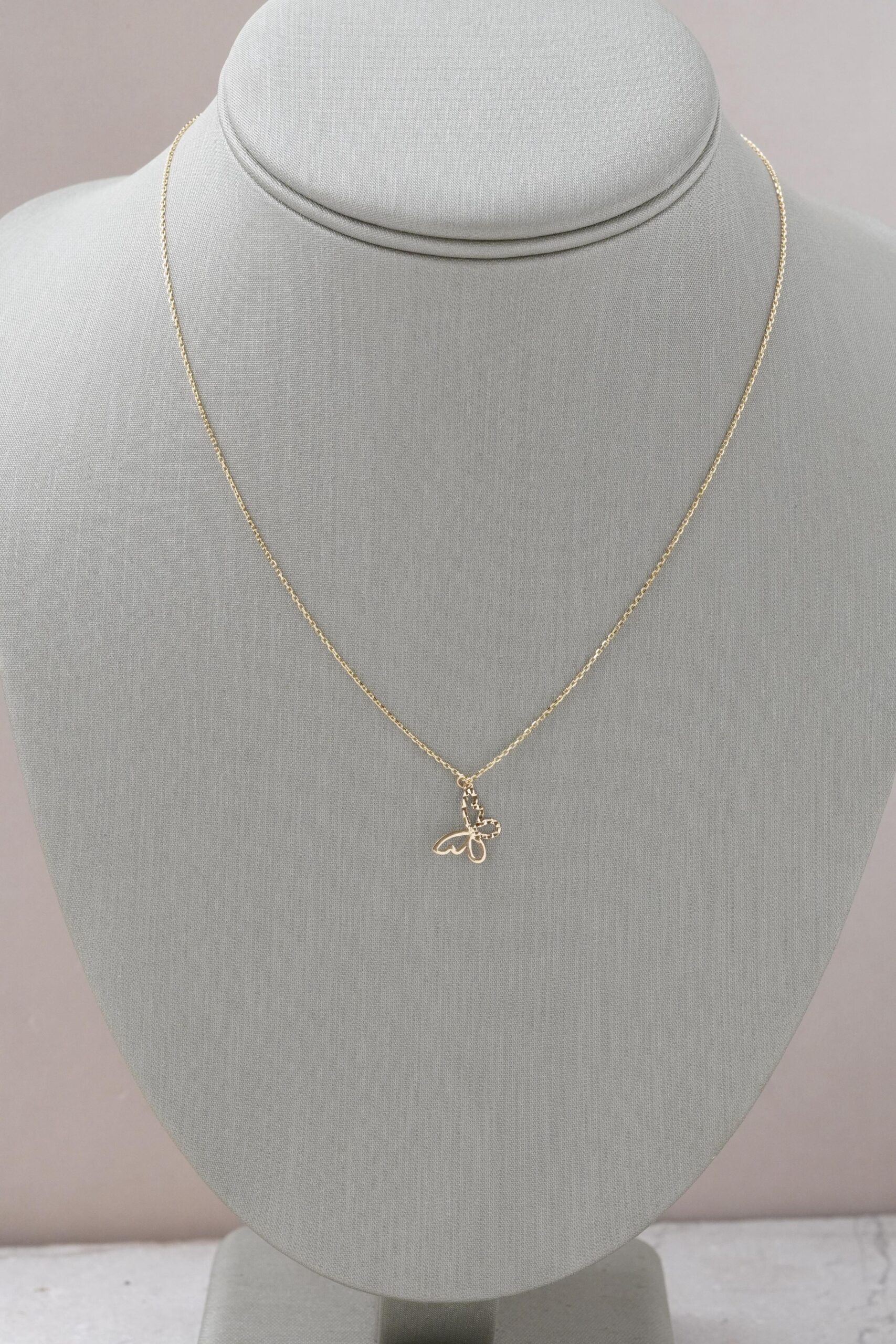 Collar mariposa en oro 18K italiano