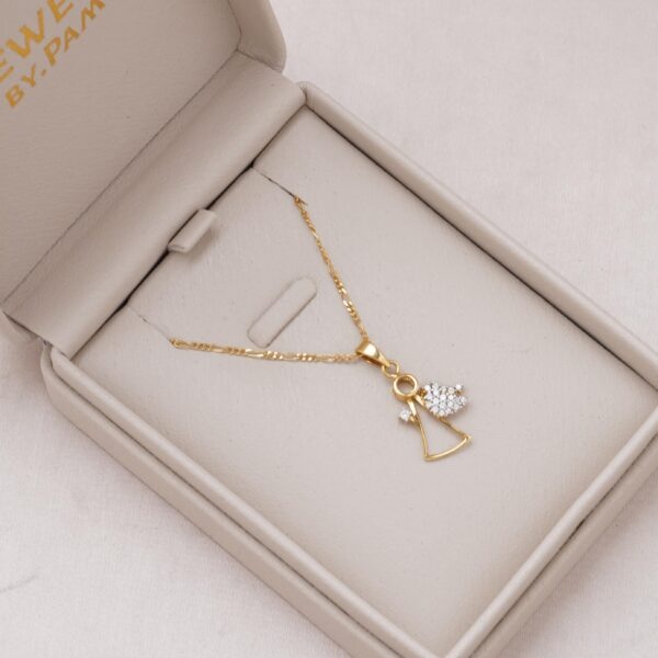 Collar con ángel en circones y oro 18k amarillo
