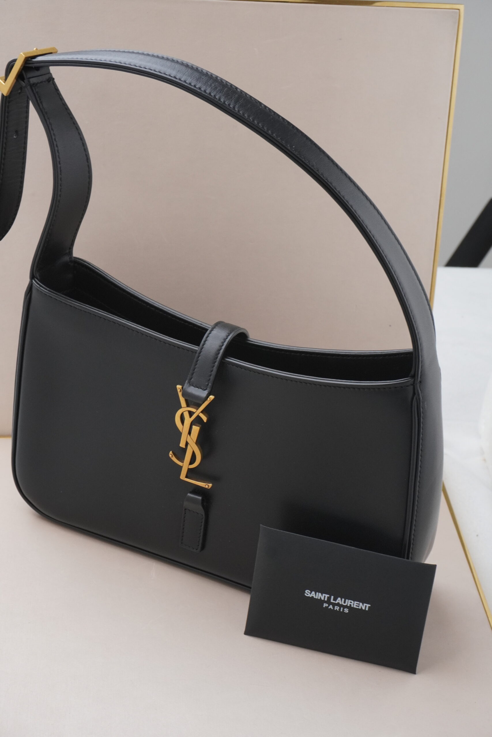 MINI LE 5 À 7 IN SMOOTH LEATHER-Color: Noir - Imagen 3