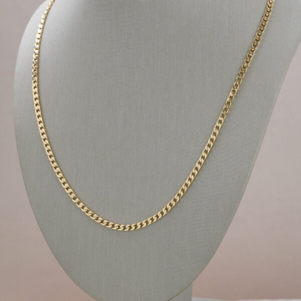 Cadena en oro amarillo gruesa