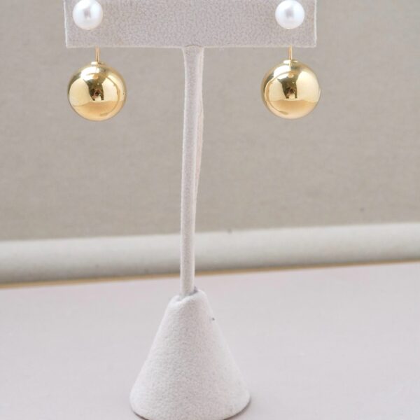 Aretes de perla y oro amarillo