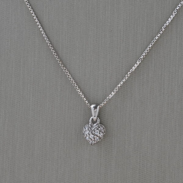 Collar de corazón oro blanco