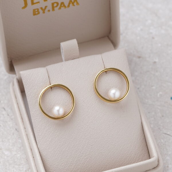 Studs de perlita y circulos